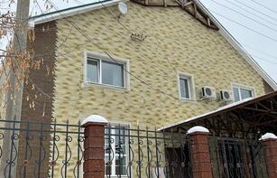 Заборный блок с цветным щебнем 300х300х200 мм