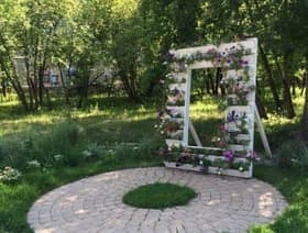 Брусчатка арбатская бежевая (маленькая) - круг для свадебной церемонии в усадьбе Сукачева.