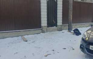 Заборный блок из окрашенного щебня 400х300х200 мм