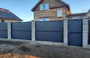 Заборный блок из окрашенного щебня 400х300х200 мм