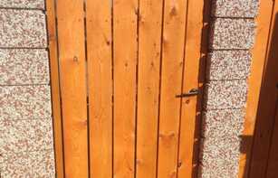 Заборный блок из окрашенного щебня 400х300х200 мм