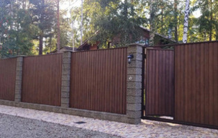 Заборные блоки и навершия