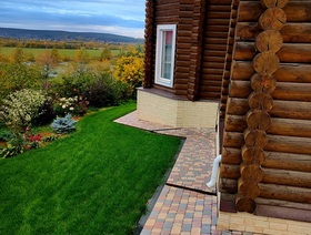 Брук камень светло-бежевый серо-голубой коричневый