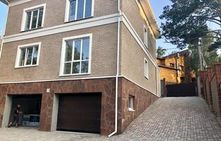 Брук светло-коричневый и светло-бежевый