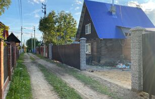 Заборный блок с цветным щебнем 300х300х200 мм