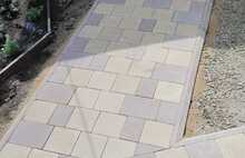 Немецкая коричневый и бежевый