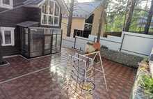 Саяны и доска малая