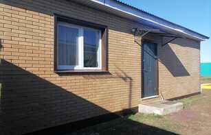 Фасадная термопанель с бетонным рельефным кирпичом