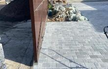 Старые камни тёмно-серый