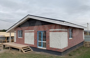 Фасадная термопанель с фактурным бетонным кирпичом «Элегантный»